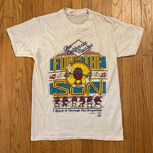 Vintage T Shirt. Vintage 80s California Raisins Fun in the Sun Tee